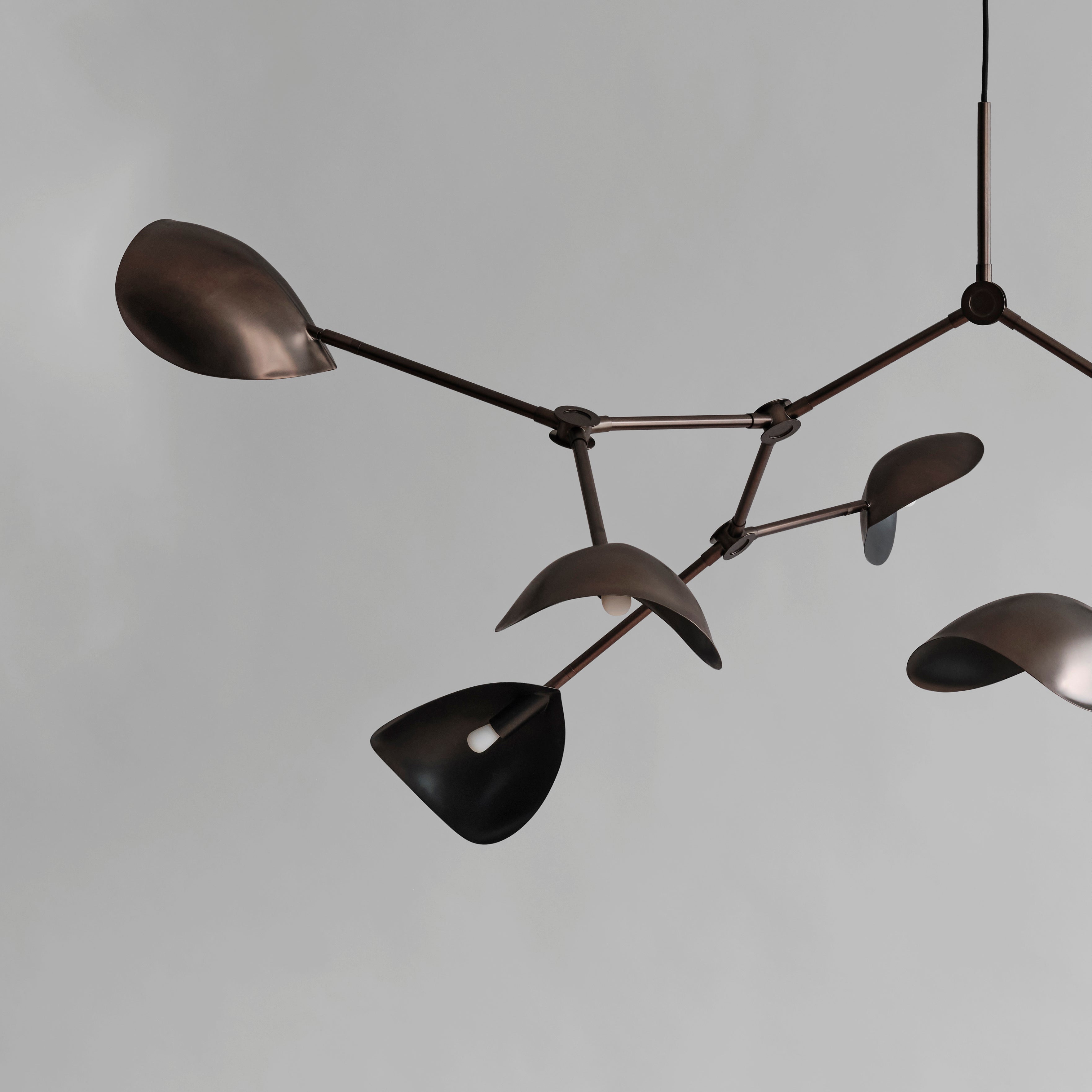 Stingray Chandelier Grande - Bronze