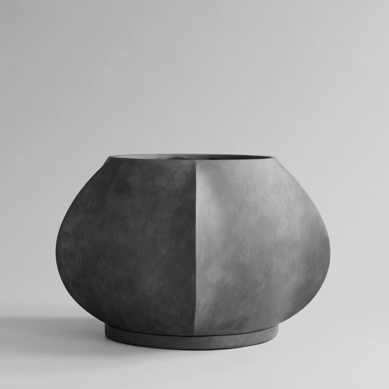 Arket Plant Pot, Big - Dark Grey - 101 CPH