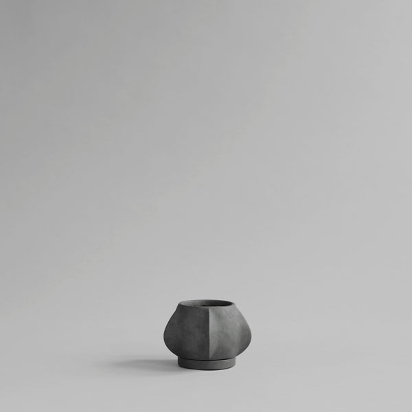 Arket Plant Pot, Petit - Dark Grey - 101 CPH