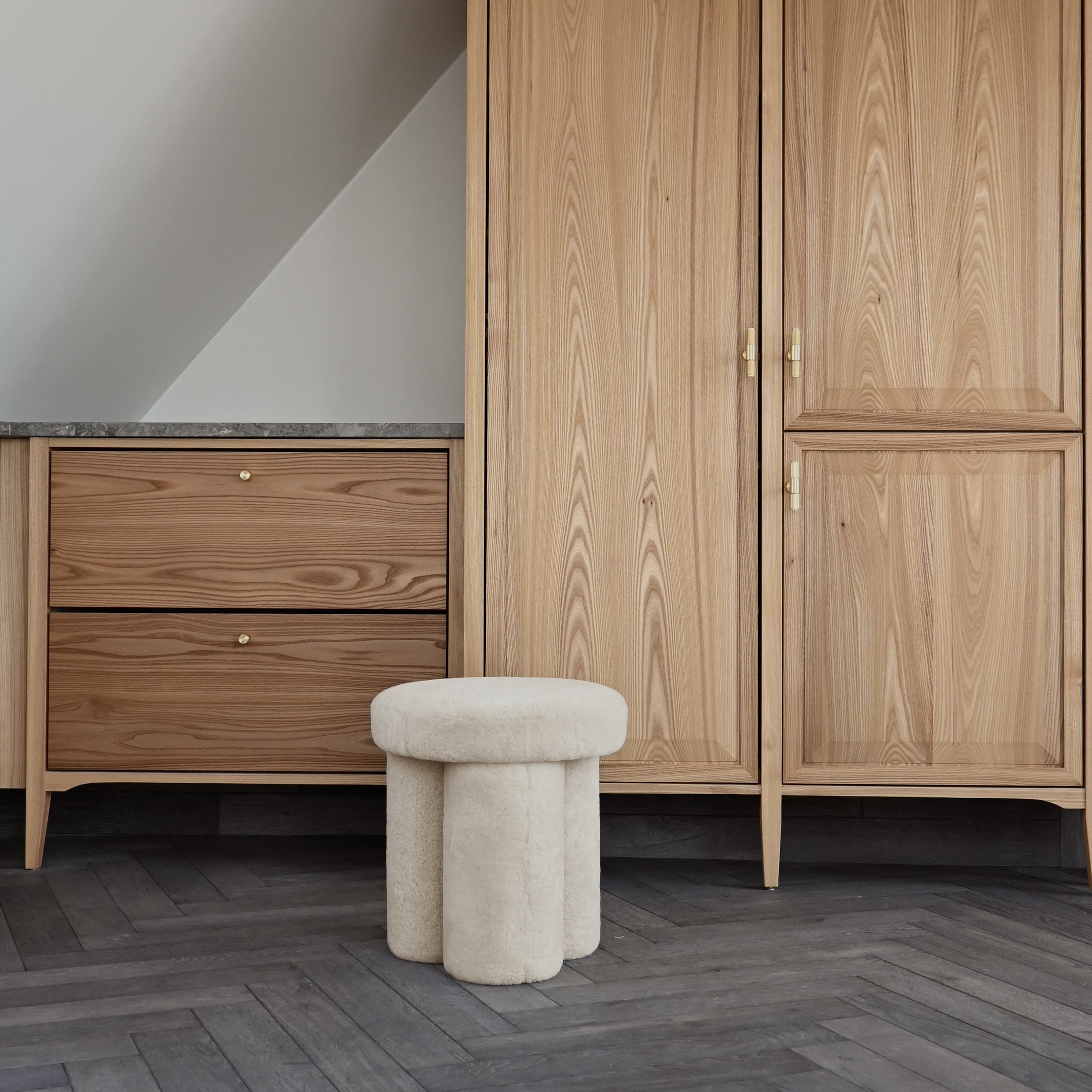 Big Foot Stool - Sheepskin, Sandshell