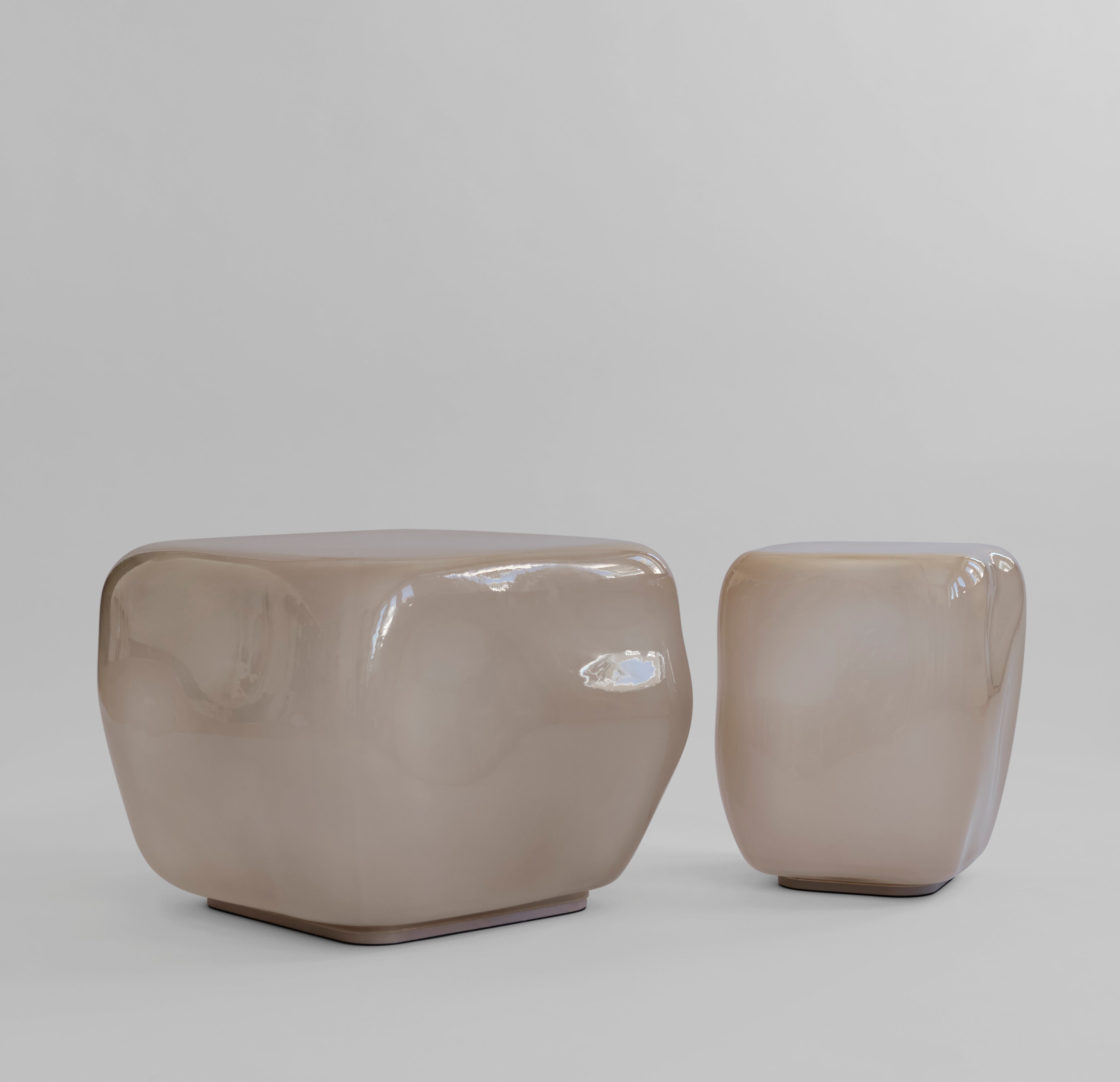 Ishi Coffee Tables, Medio - Smoked Desert