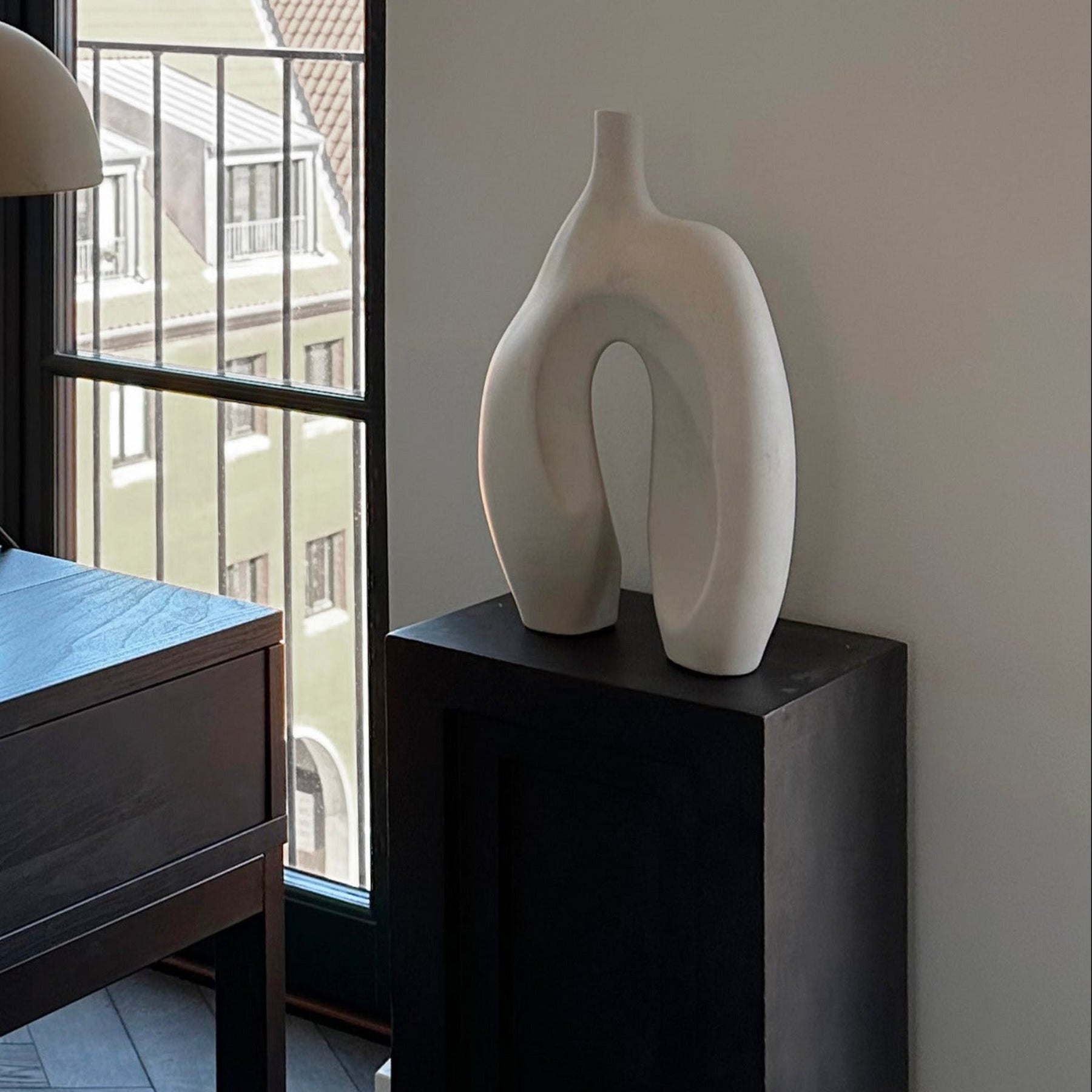 Ni Vase, Medio - Birch *Pre-order