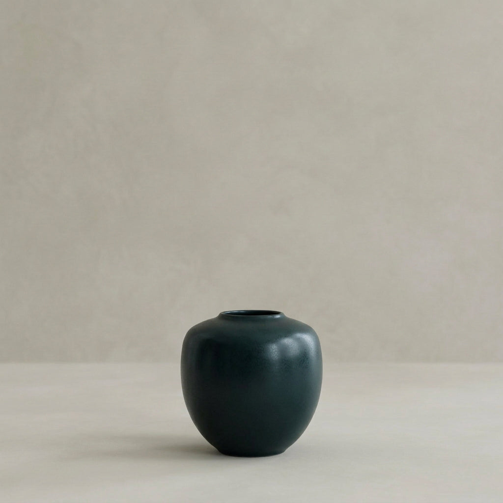 Sunao Vase, Medio - Dark Green