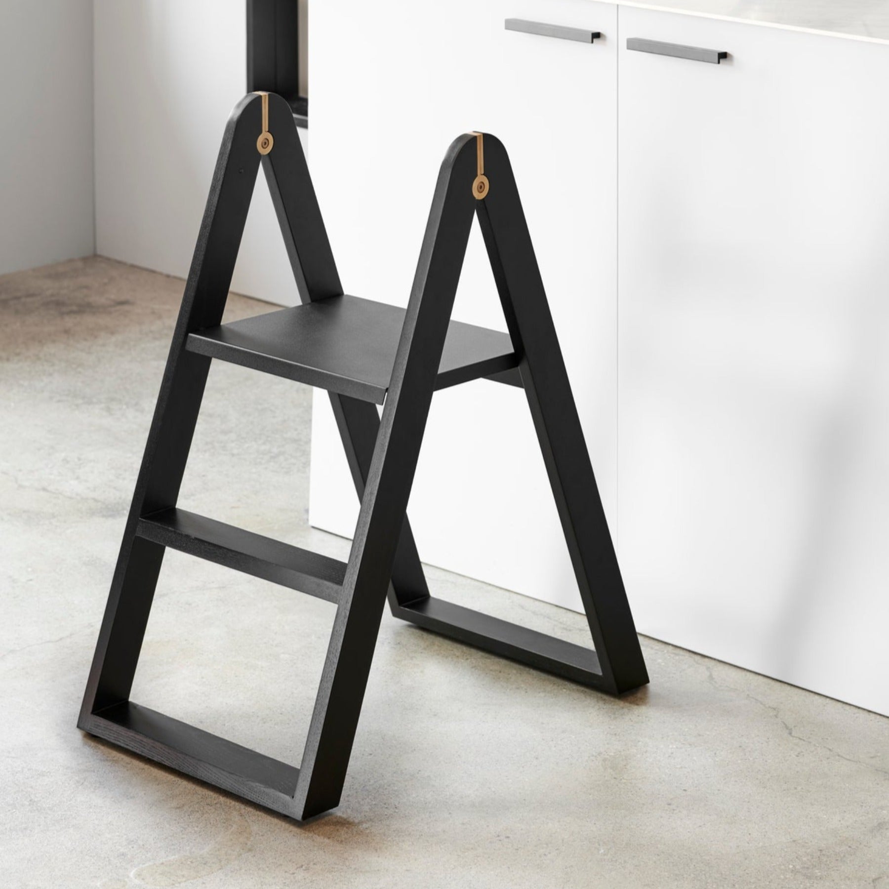 REECH Step Ladder, Black