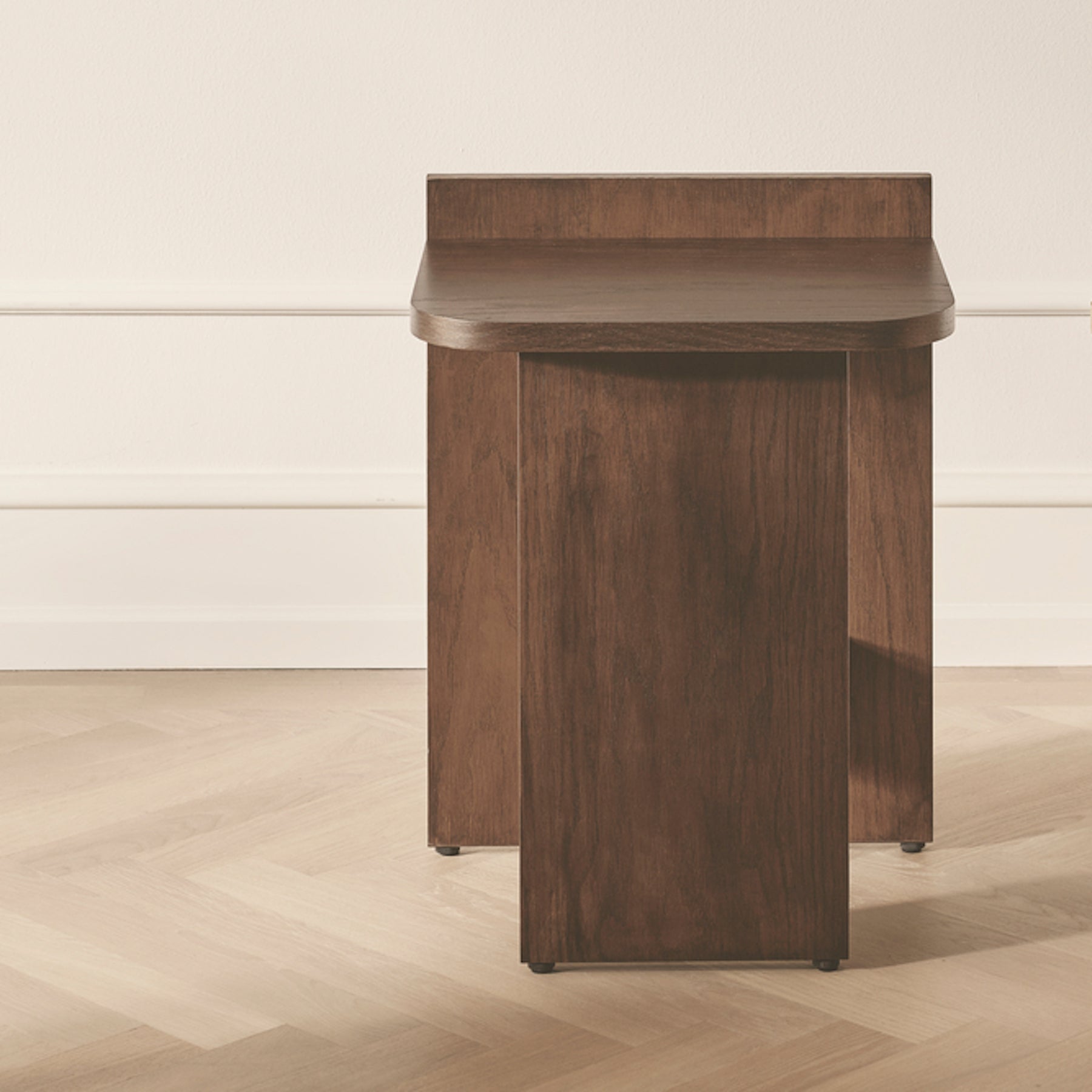 ISMO Side Table - Dark Oak