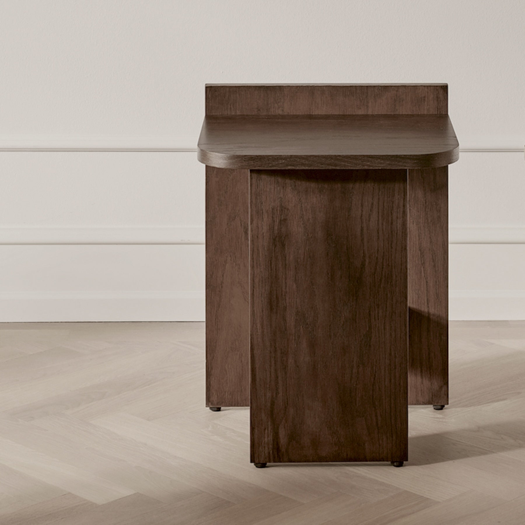 ISMO Side Table - Dark Oak