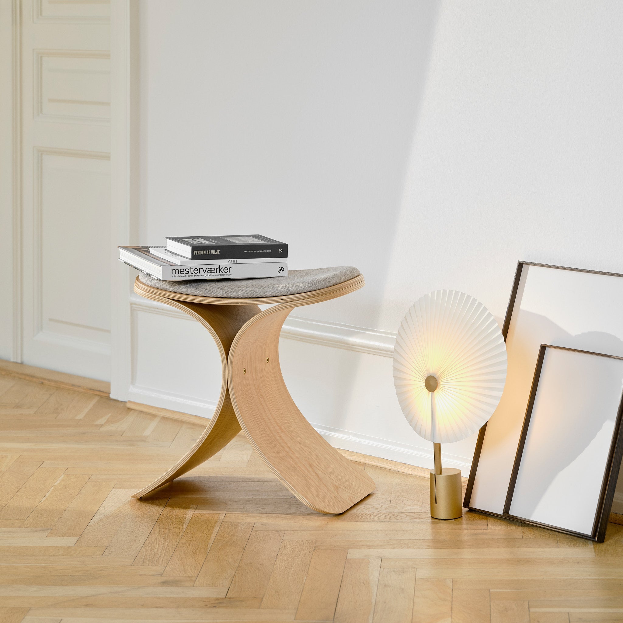 Luno Stool oak/ beige textile*