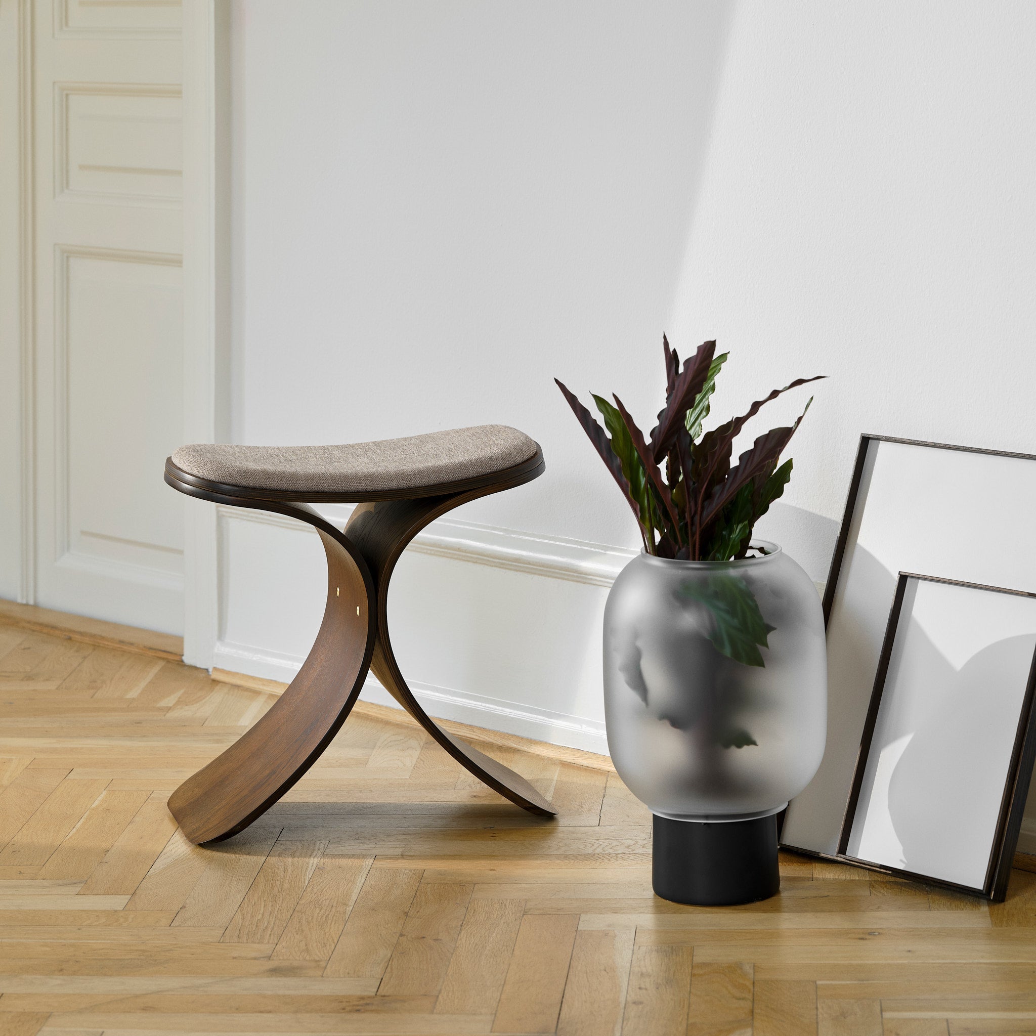 Luno Stool dark oak/ dark beige textile