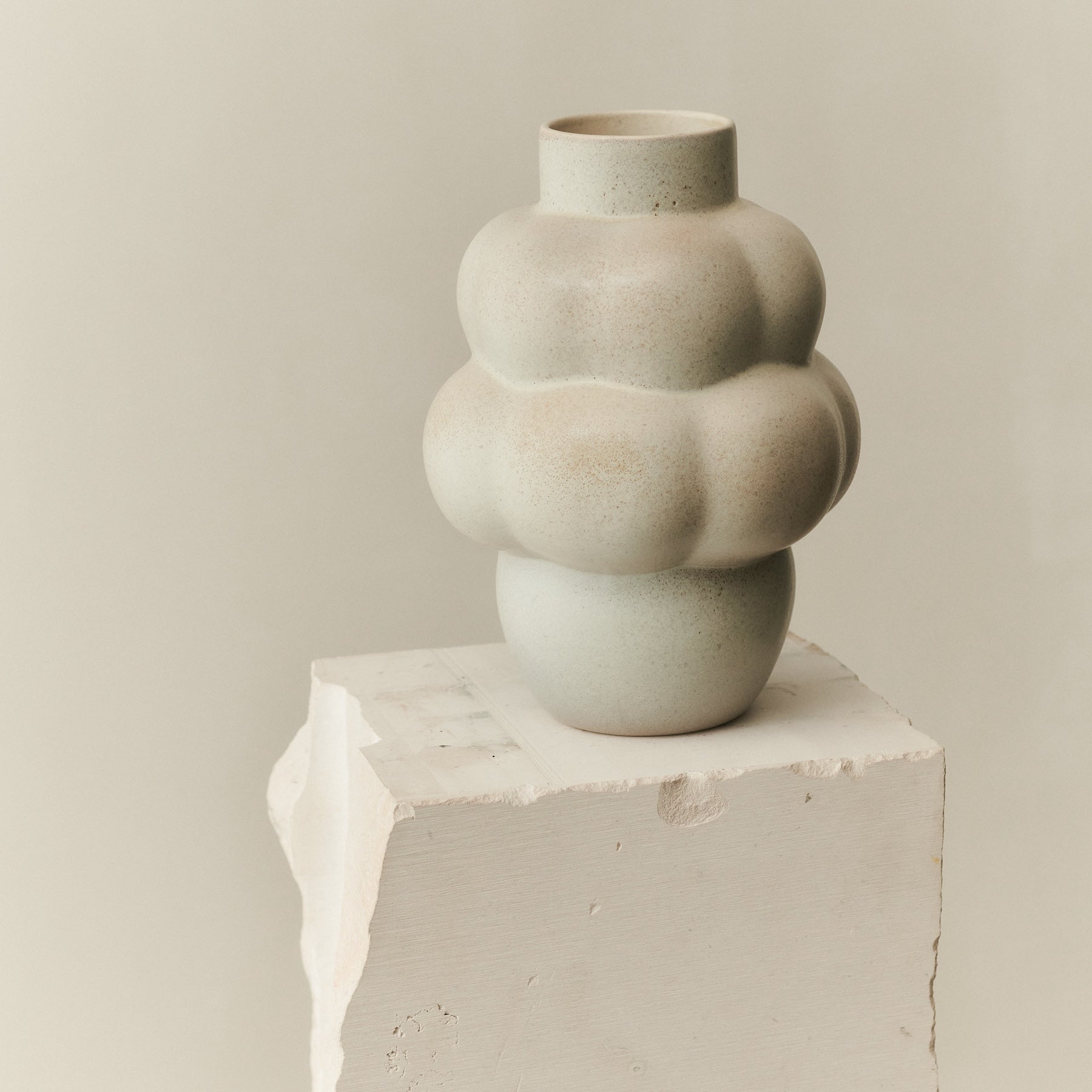 Balloon Vase 04 Vintage Glaze