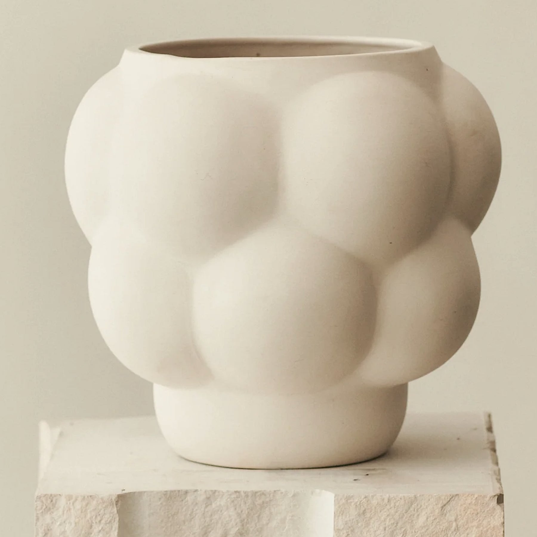 Balloon Pot 09 Raw White