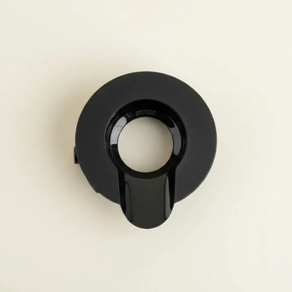 EM77 spout