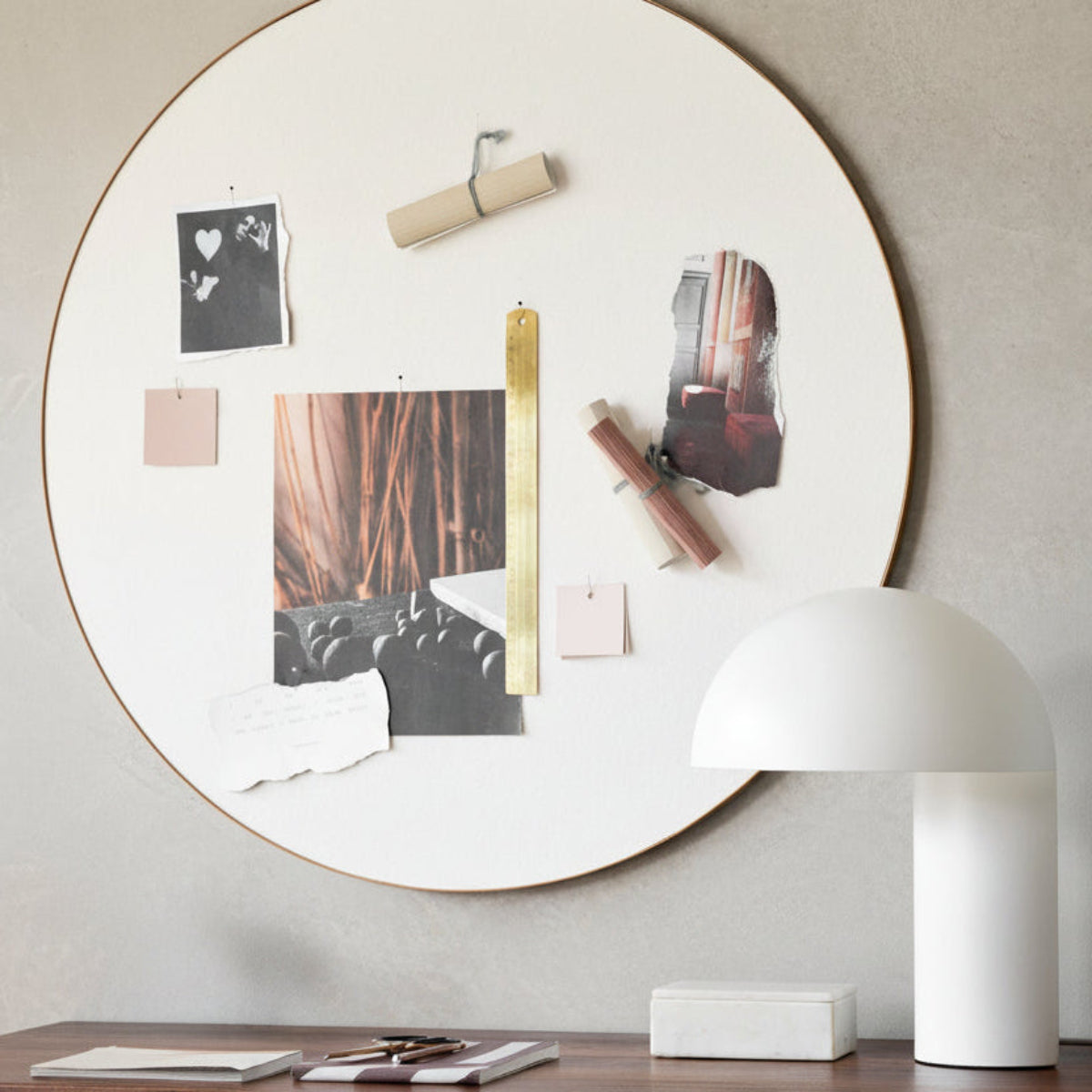 LEERY table lamp, white