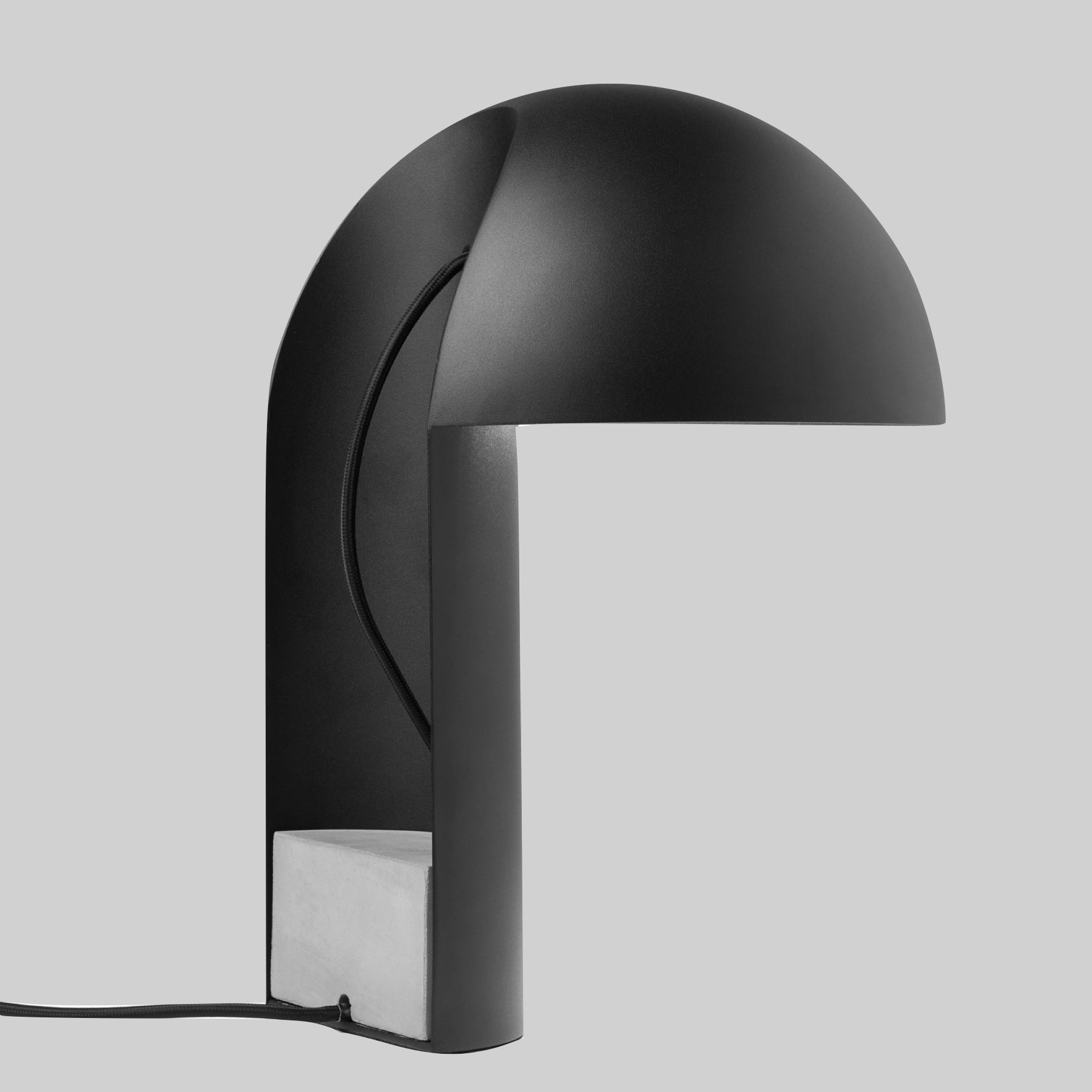 LEERY table lamp, black