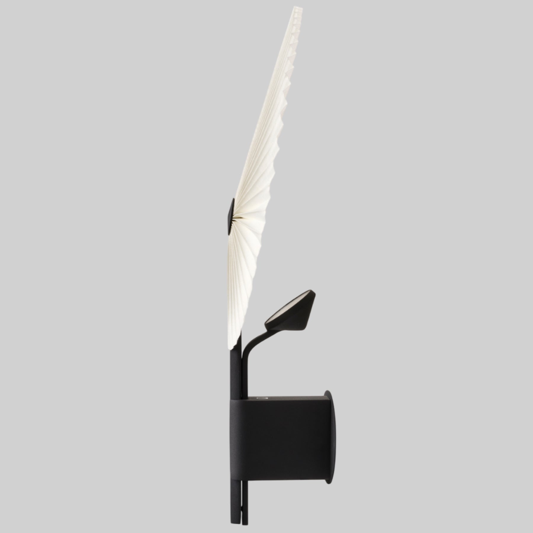 LIRIS Wall Sconce Light, Black*