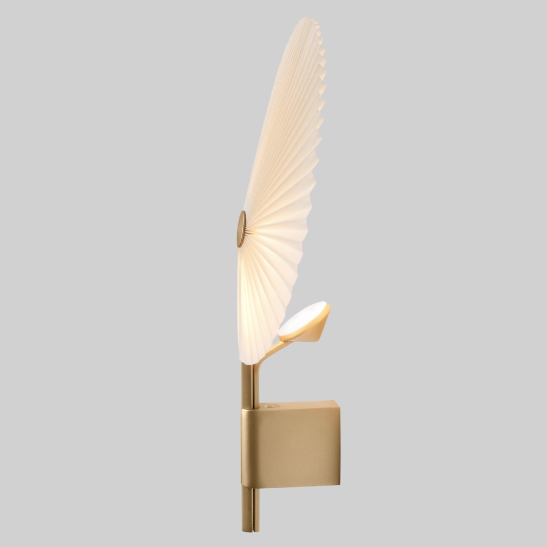 LIRIS Wall Sconce Light, Brass*