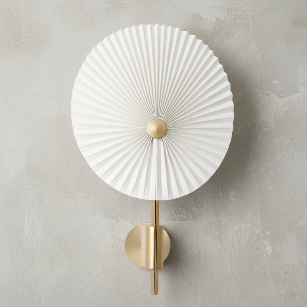 LIRIS Wall Sconce Light, Brass