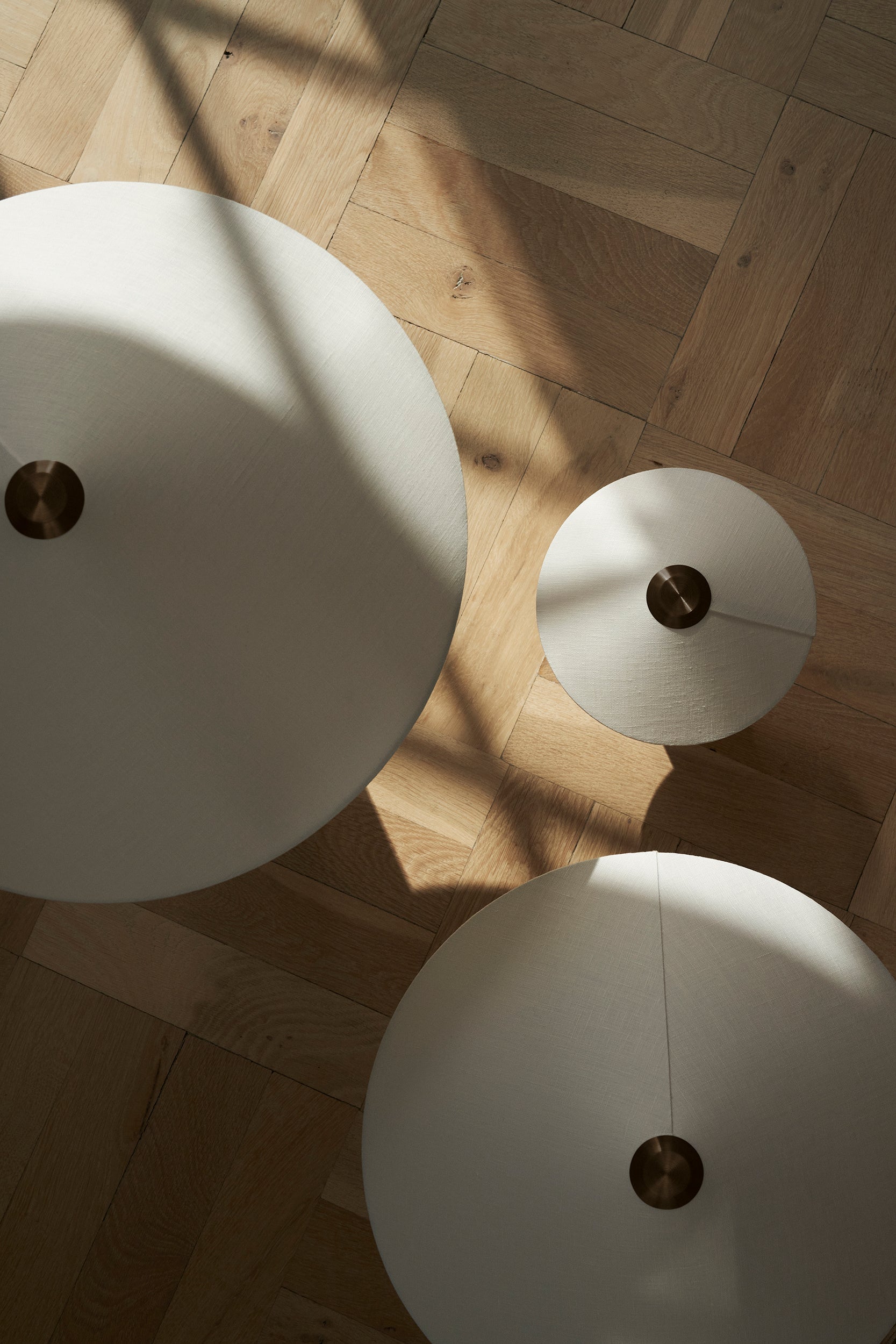 FUTé  TABLE 350