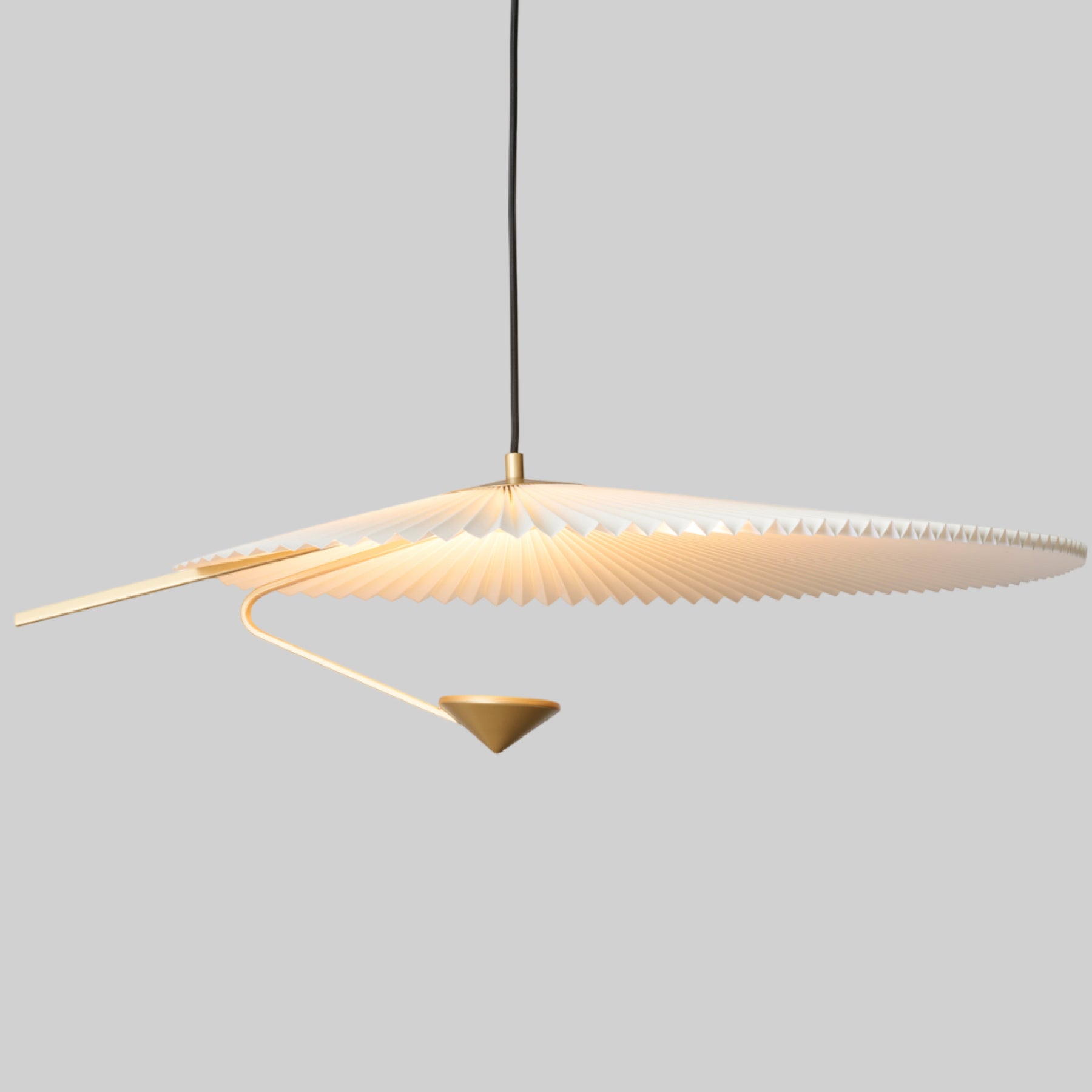 LIRIS Pendant Light, Brass