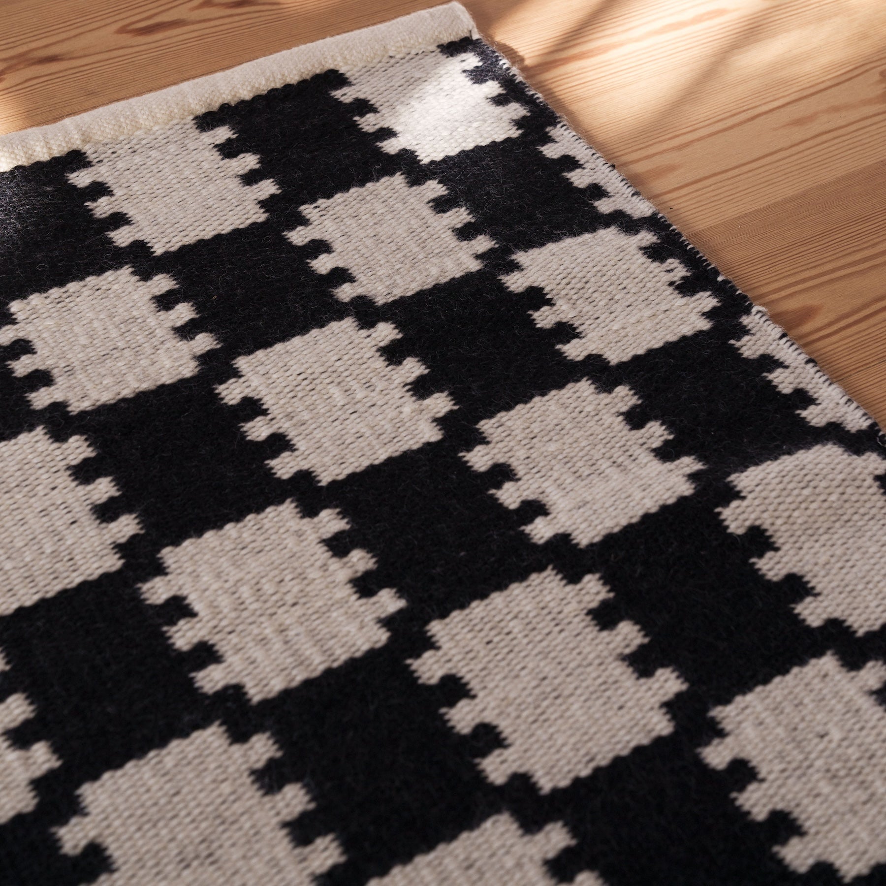 Vibeke Klint Rug VK-5, Black/Off-White, Runner 2.5' x 8'