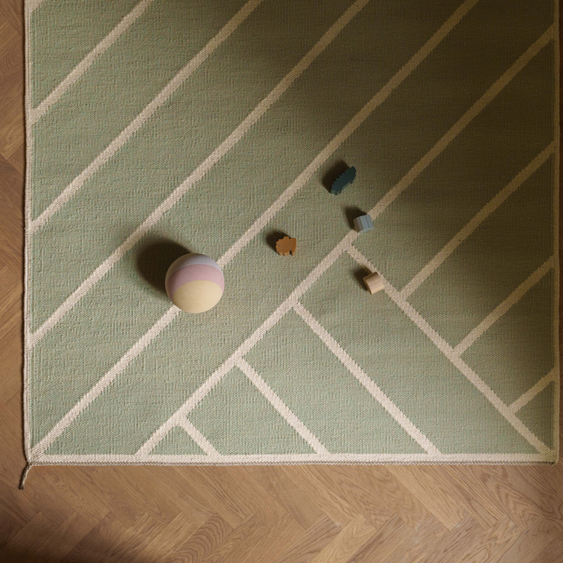 Vibeke Klint Rug VK-2, Light Olive - 3 Standard Sizes