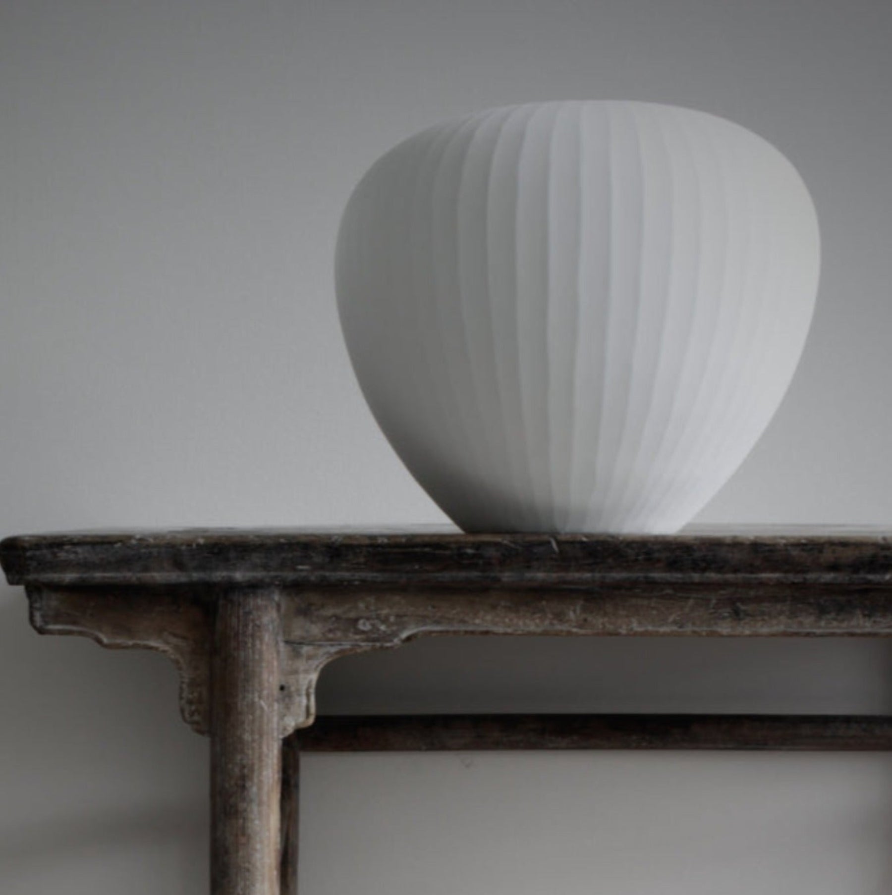 Organic vase 06 - white