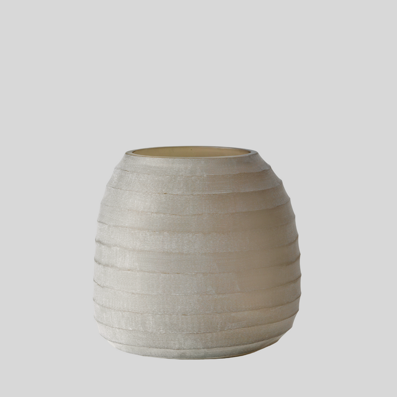 Organic vase 02 - sand