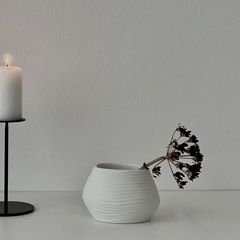 Organic candle holder - white