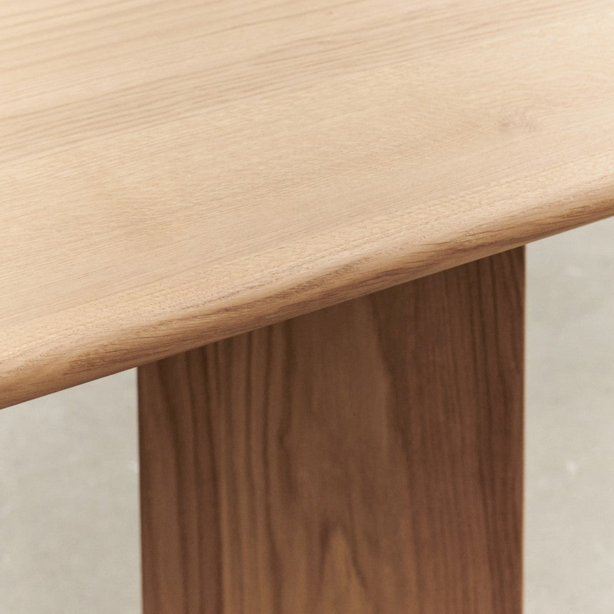 Pillabout Office Table 01 - Oak