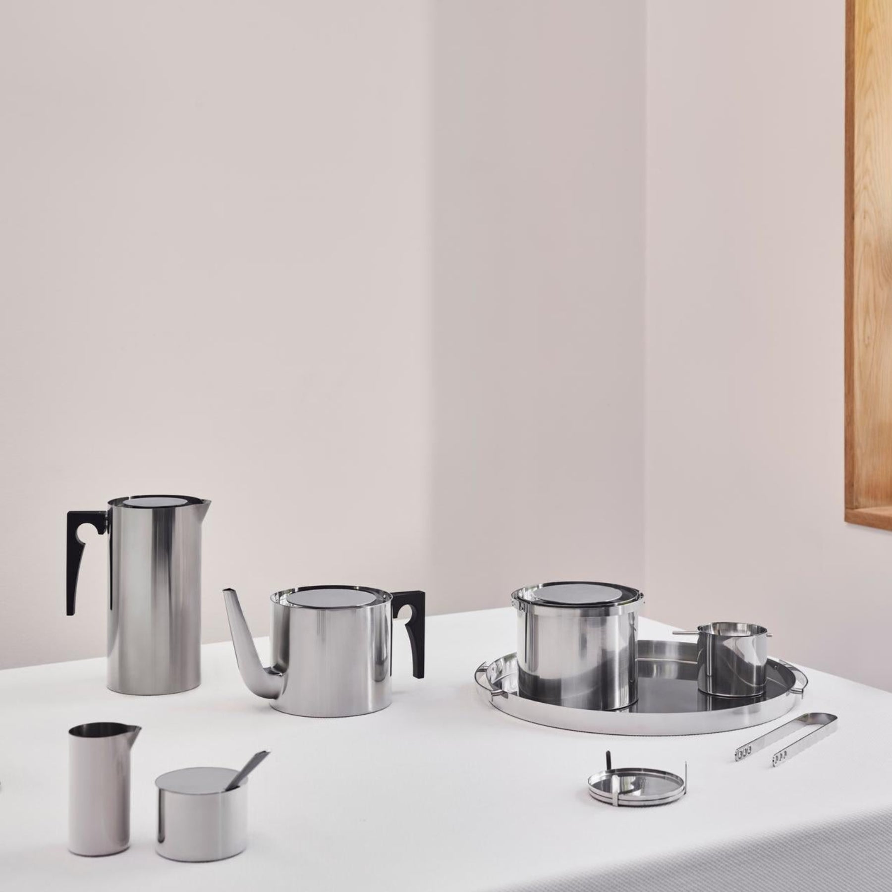 Arne Jacobsen revolving ashtray, large