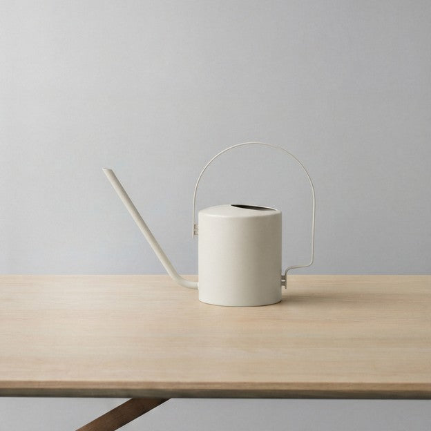 Original watering can Sand