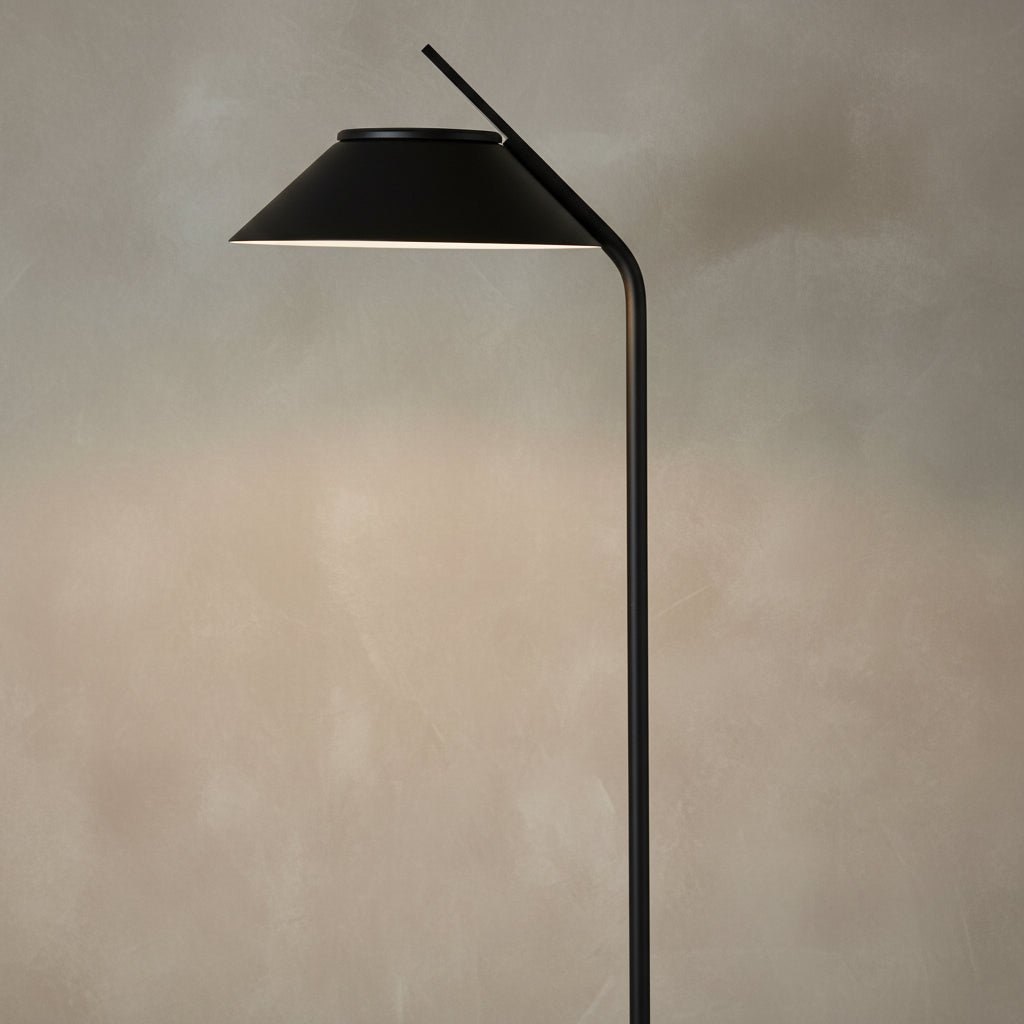 Vinkel Outdoor Lamp - Large, Black