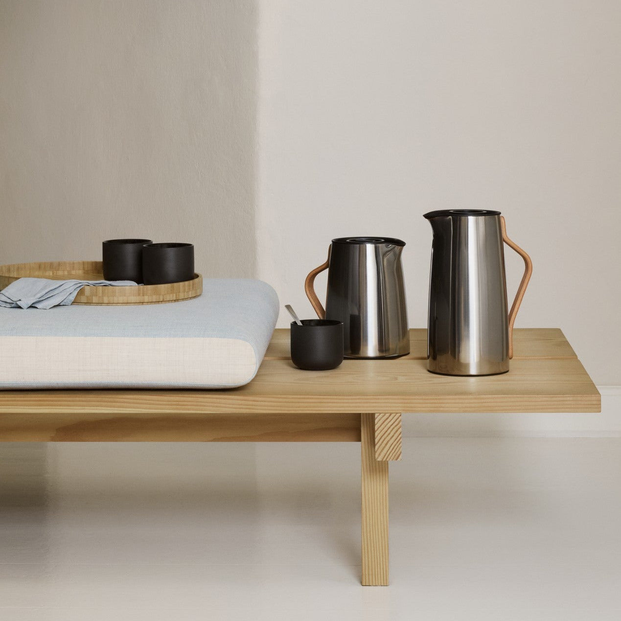 Emma vacuum jug, Tea 1 l. Steel