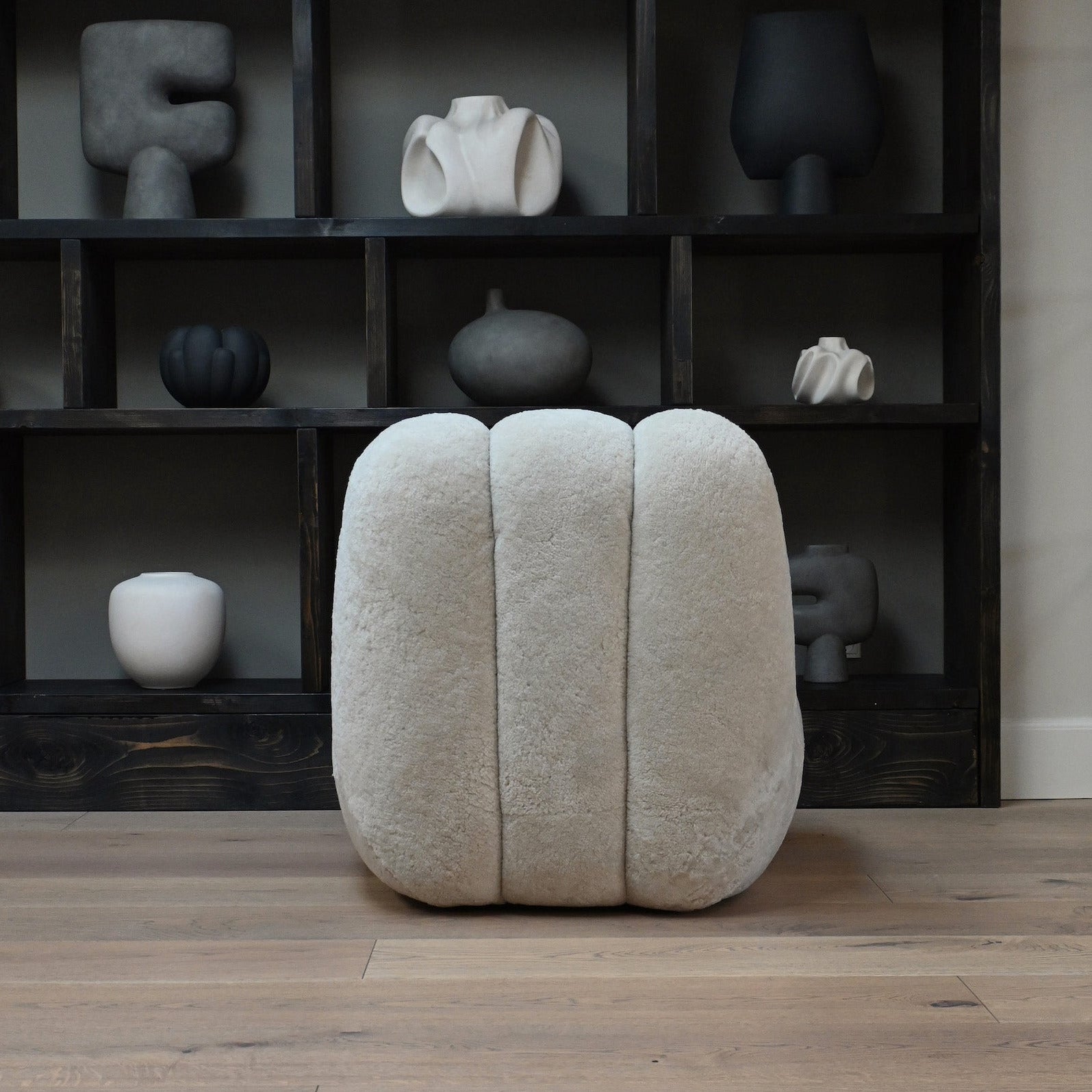 Toe Chair - Sheepskin, Sandshell