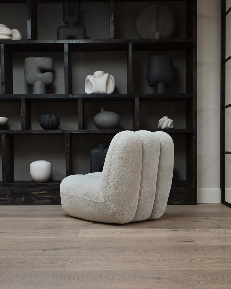 Toe Chair - Sheepskin, Sandshell*