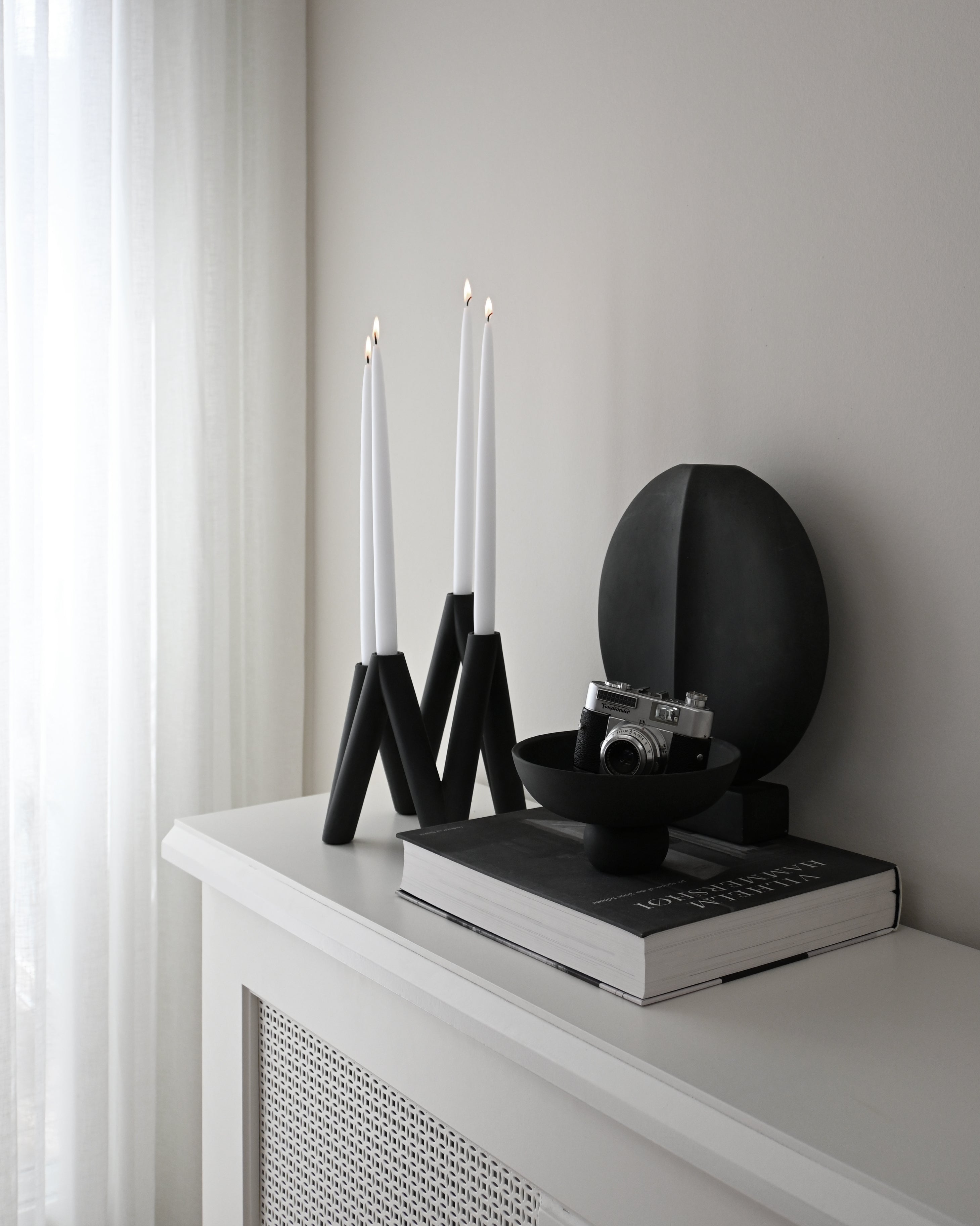 W Candleholder - Black