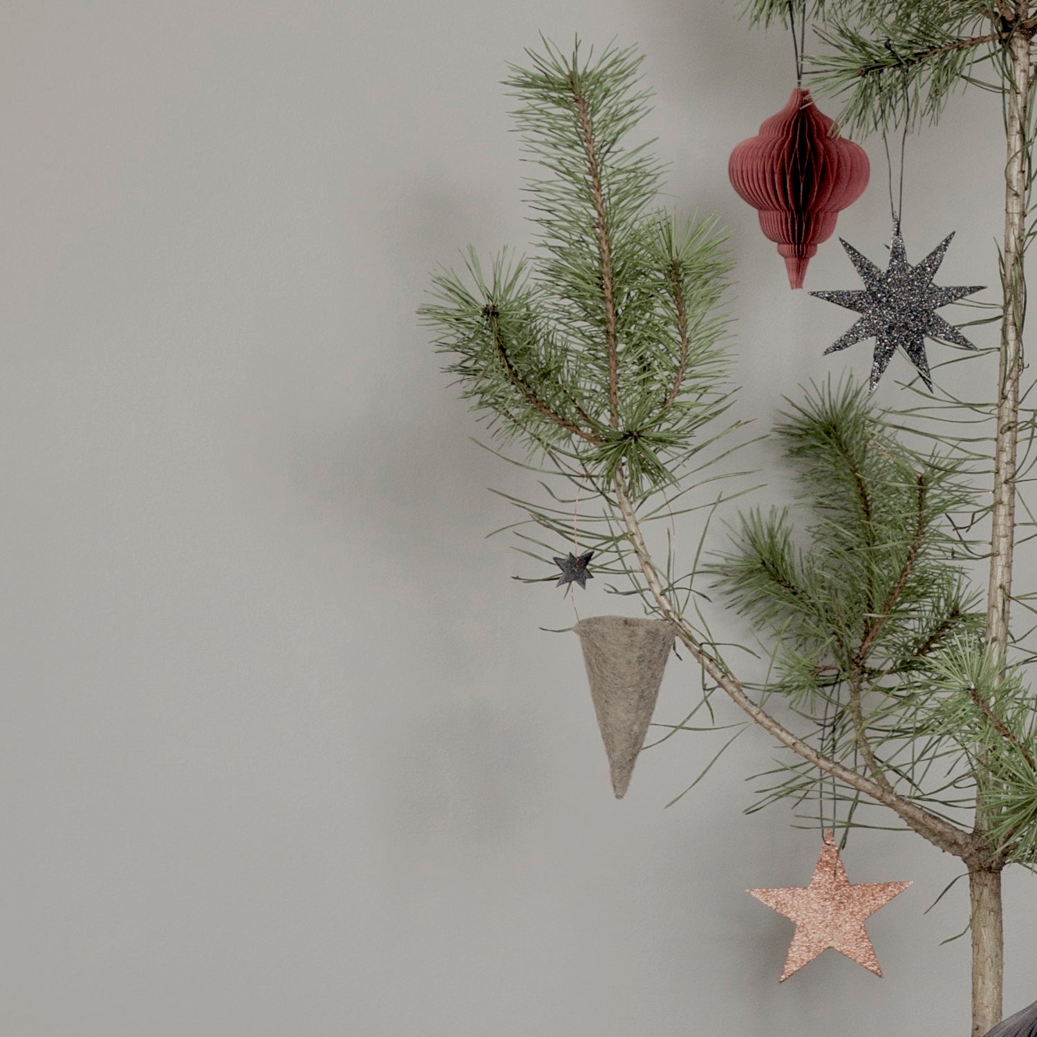 Holiday Ornament - 9-point glitter star, silver (box of 12)