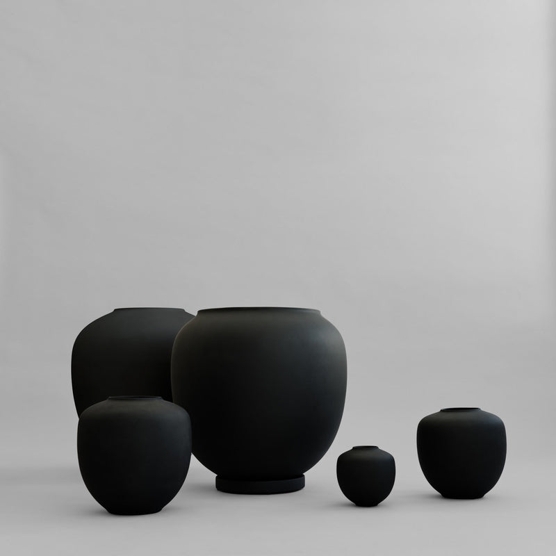 Sunao Vase, Big - Black*