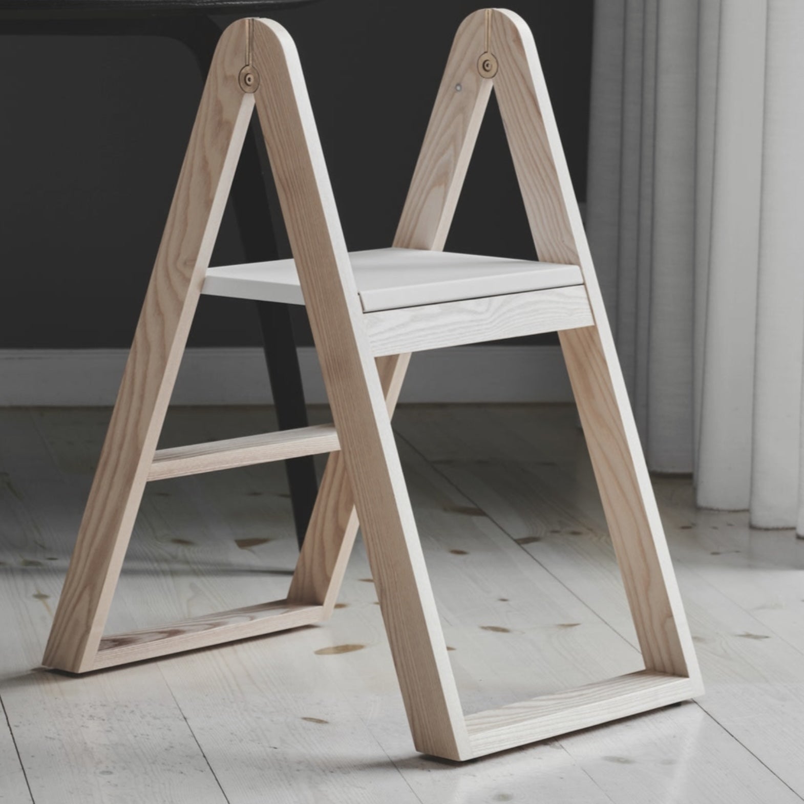 REECH Step Ladder, Ash