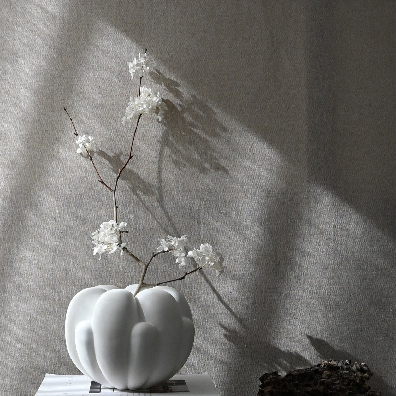 Bloom Vase, Petit - Bone White