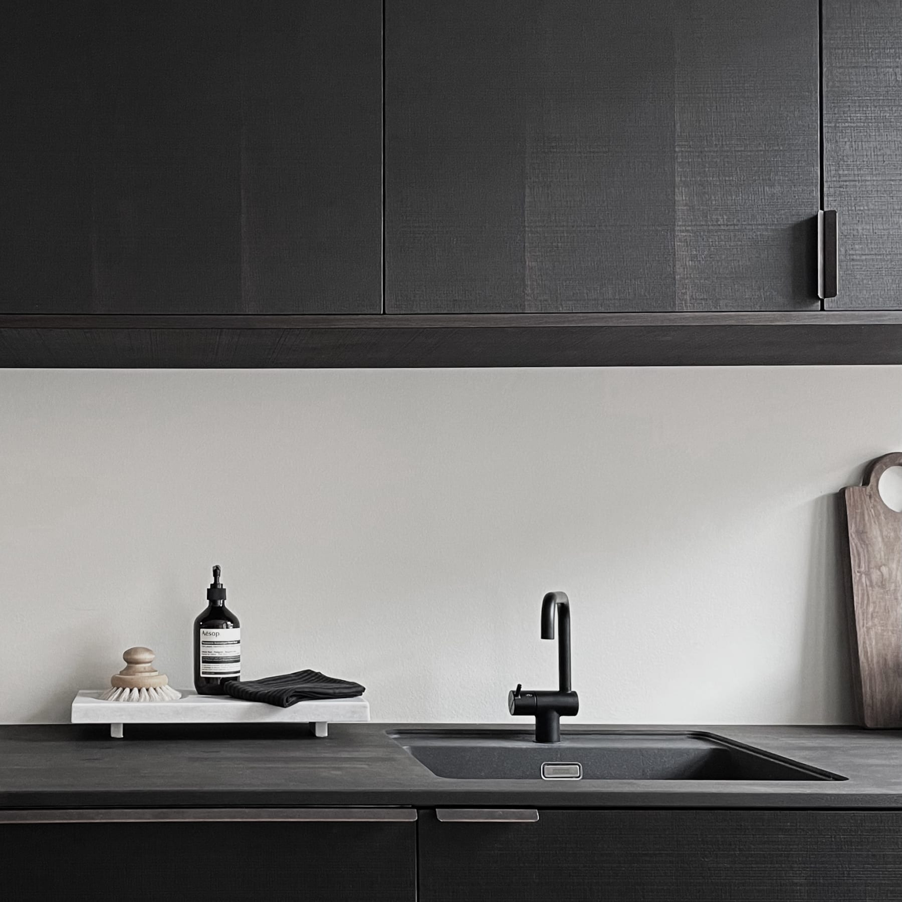 Oka Tray Marble - White