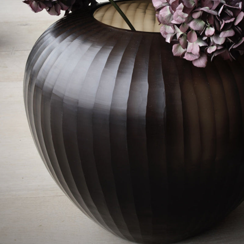 Organic vase 06 - black