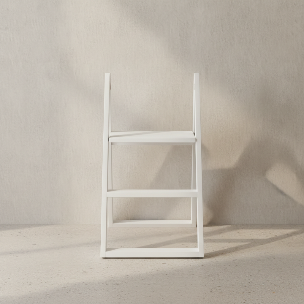 REECH Step Ladder – Front View
