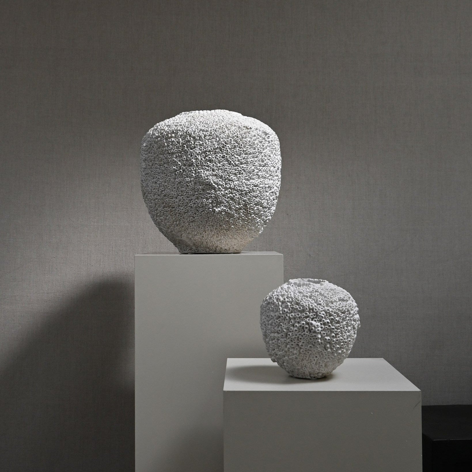 Sunao Vase, Medio - Beehive, Birch Finish