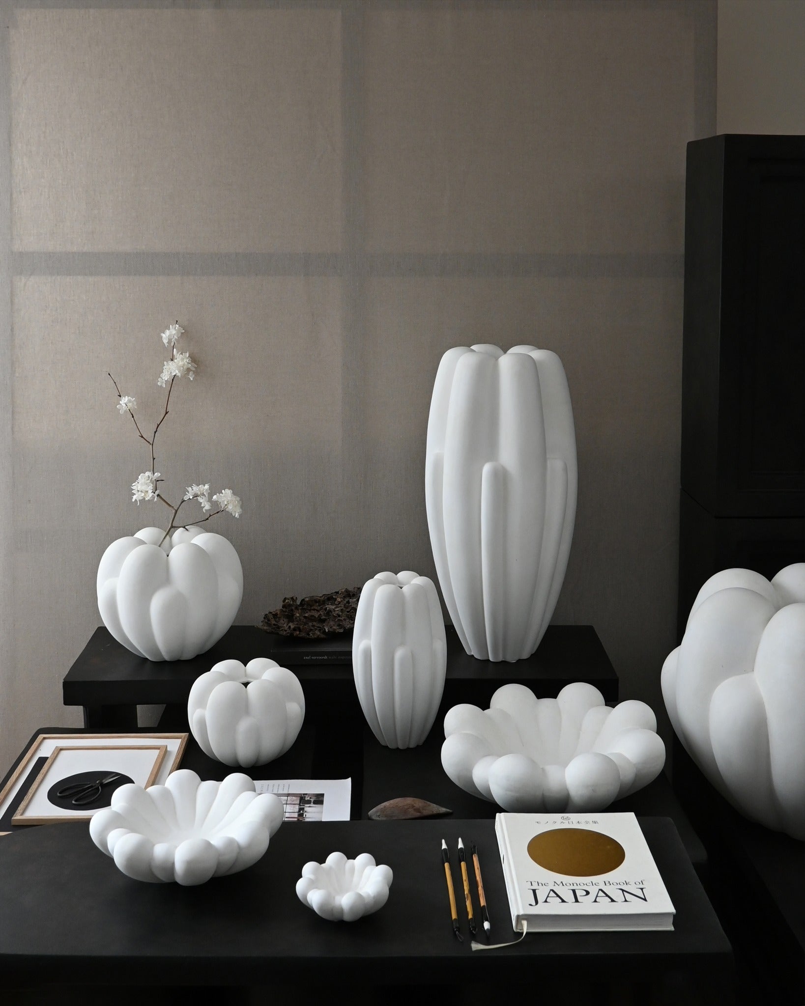 小物入れ 101 COPENHAGEN Bloom Tray Big Bone White Bloom Tray - Big, Bone White Ceramic Bowl | 101 Copenhagen