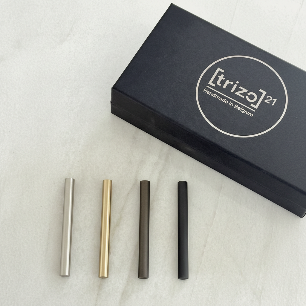 Trizo21 Box + Rods Flat Lay