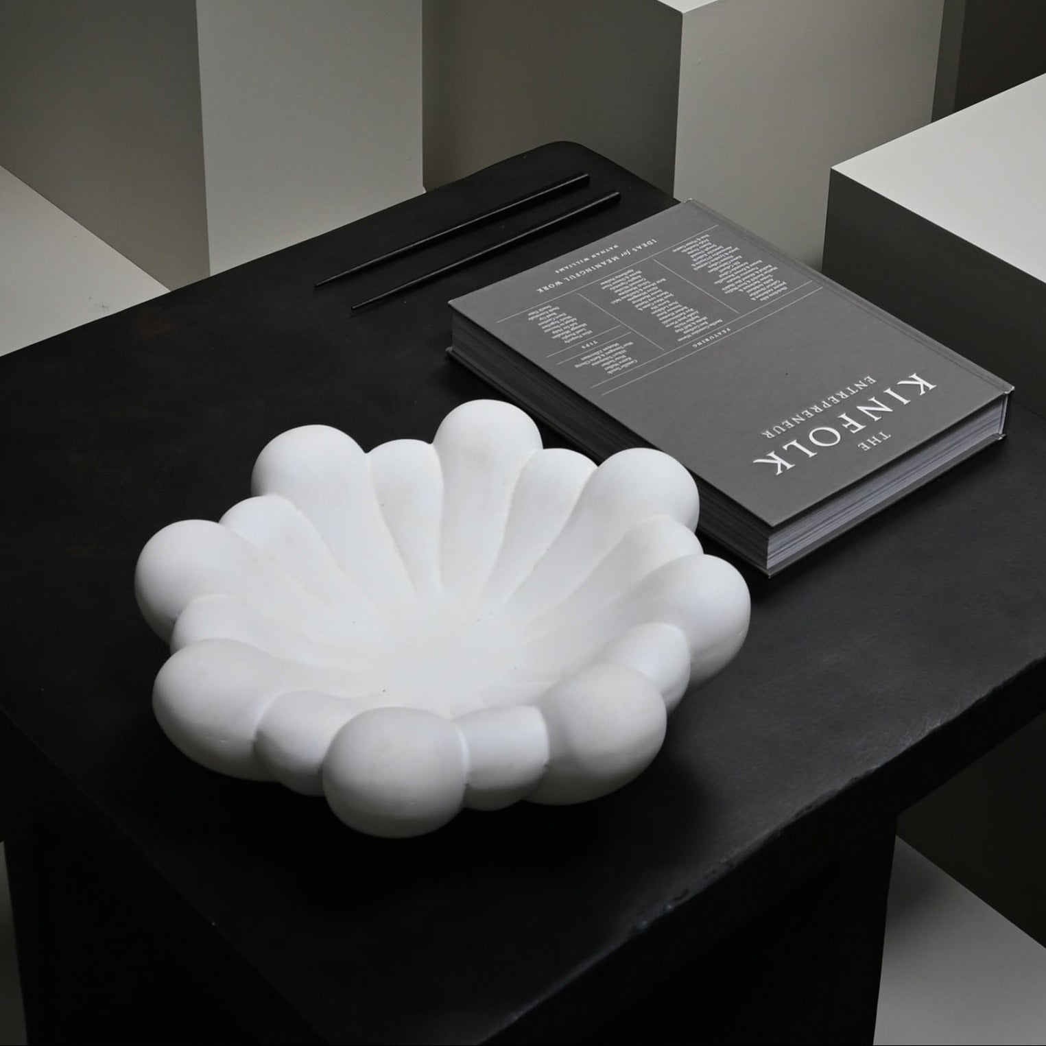 Bloom Tray, Medio - Bone White