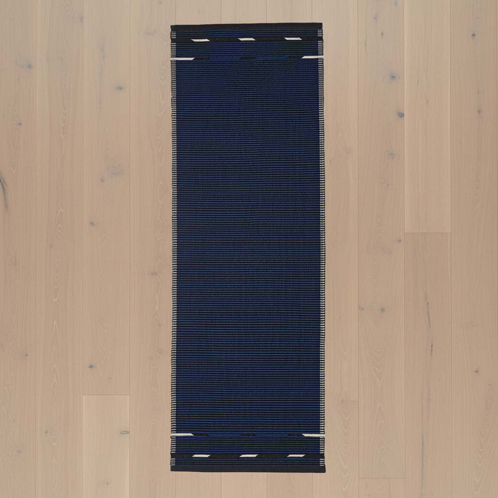 VK-4 Runner 2.5' x 8' on pale blonde oak floor - overhead view