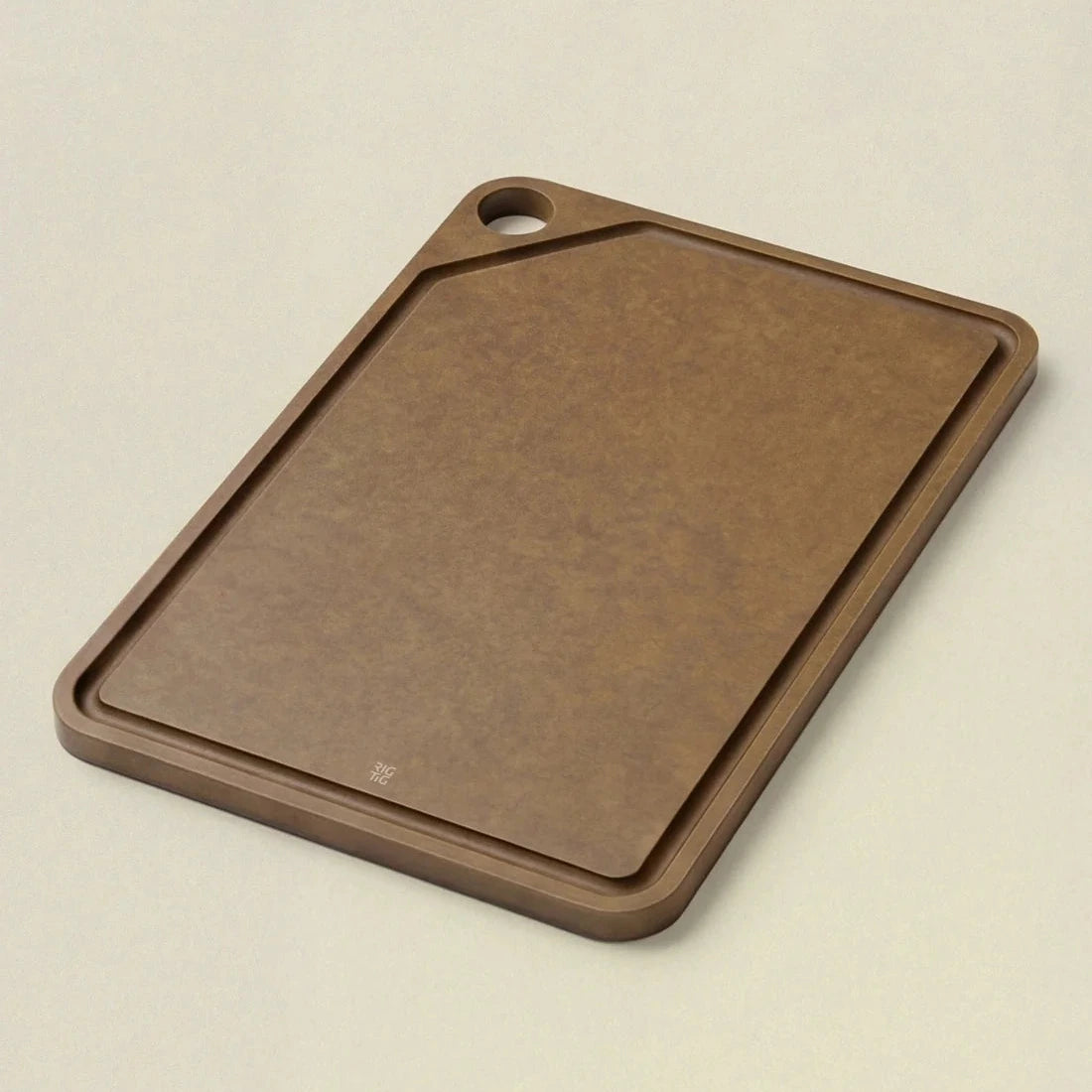 CUT-IT chopping board - large, brown with grooved drip catch edge
