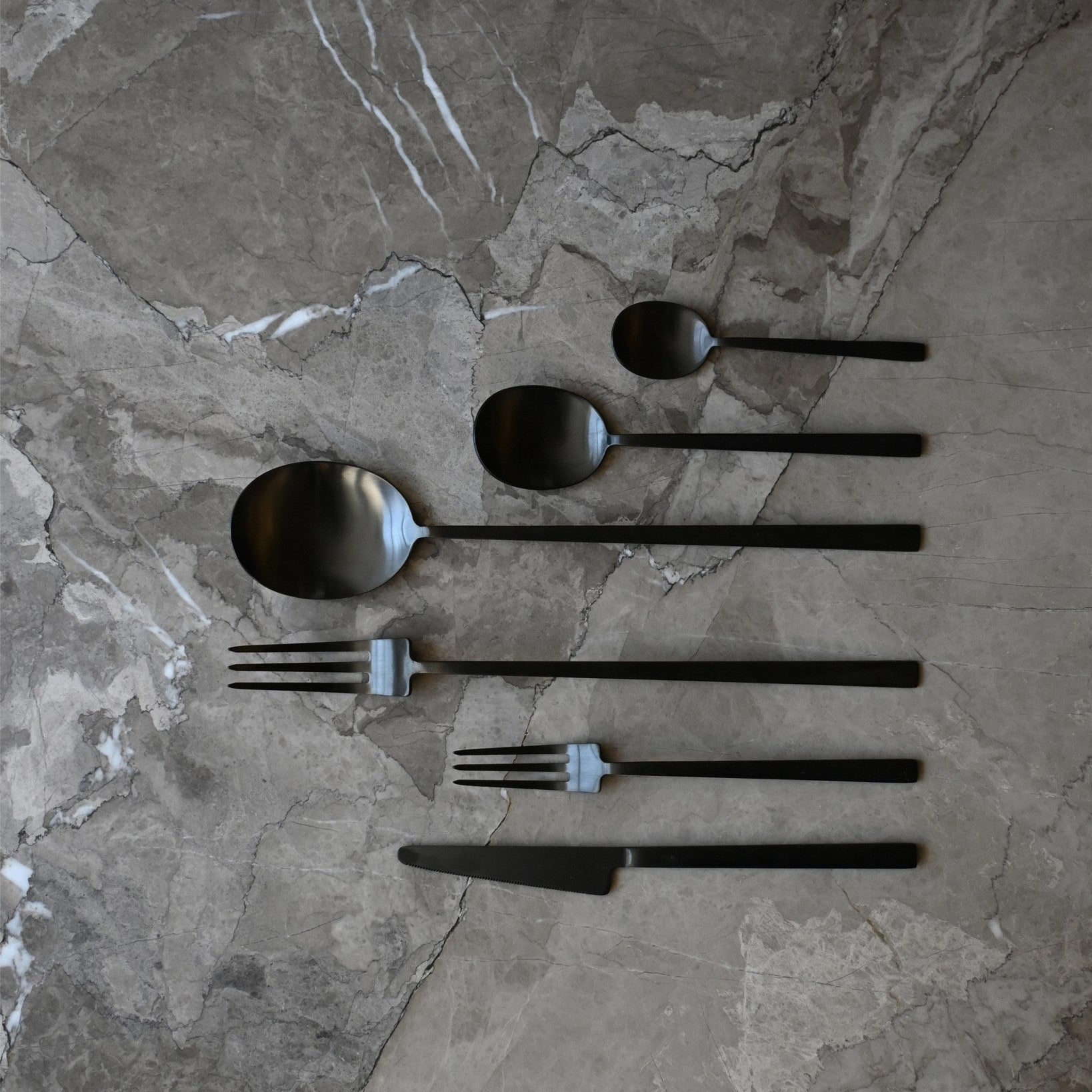 Kogei Salad Servers - Black