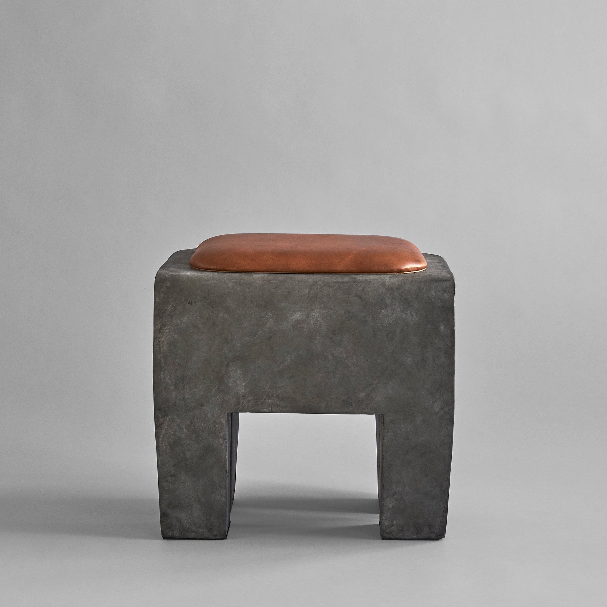 Sculpt Stool - Concrete